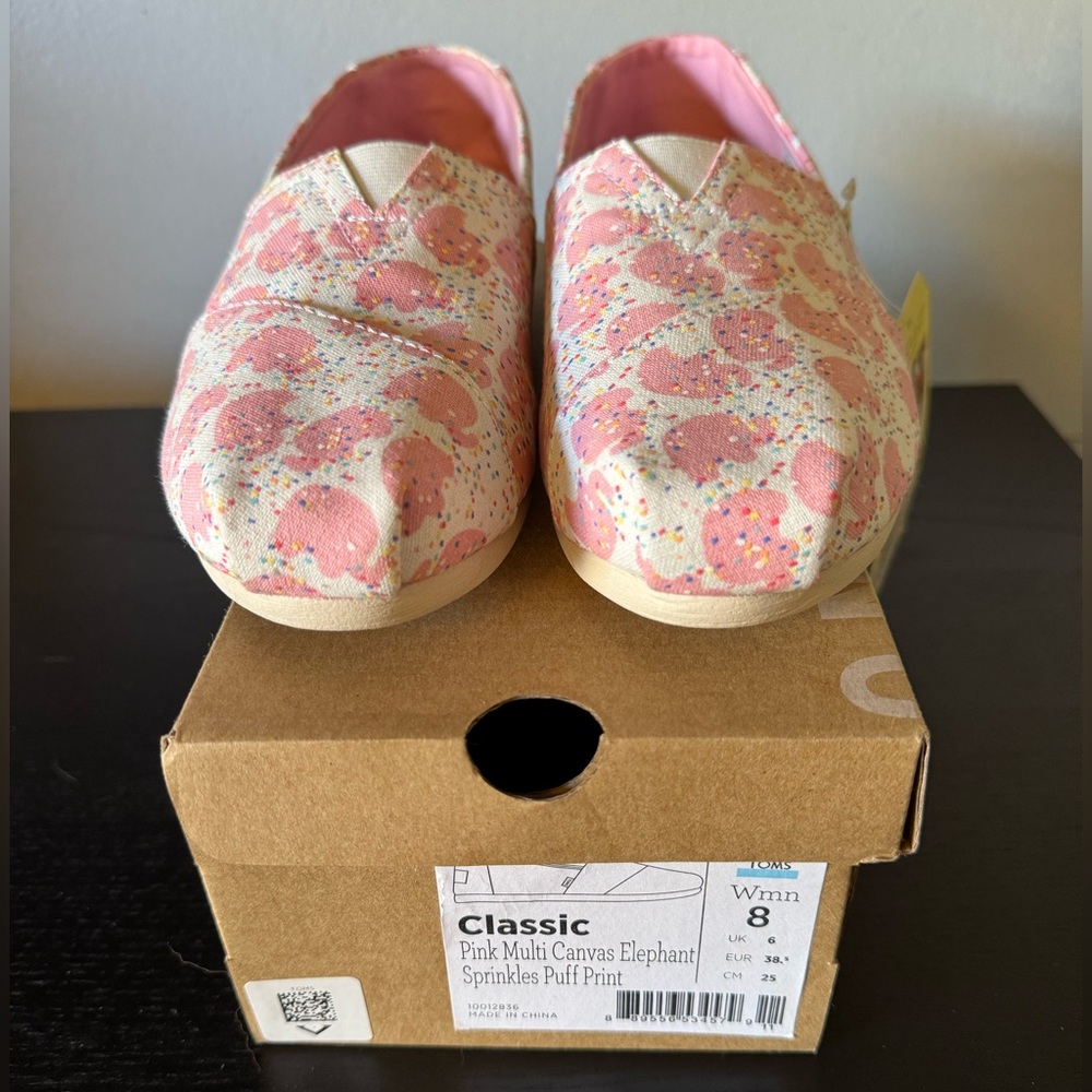 TOMS Womens 8 Classic Pink Multi Canvas Elephant Sprinkles Puff Print NEW IN BOX